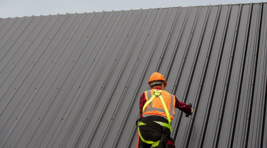 Professional gutter cleaning in Harrisville, PA